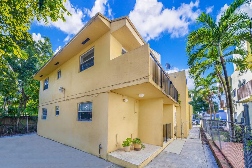 1137 NW 2nd St, Miami, FL en venta - Foto principal - Imagen 1 de 4