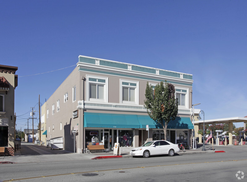 722-728 San Benito St, Hollister, CA en venta - Foto del edificio - Imagen 1 de 27