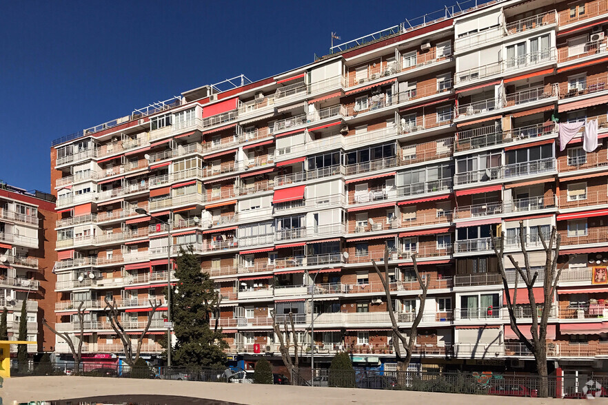 Plaza de Pontevedra, 2, Alcorcón, Madrid en venta - Foto del edificio - Imagen 1 de 2