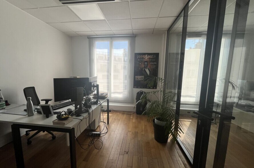 19 Avenue De Messine, Paris en alquiler - Foto del interior - Imagen 2 de 5