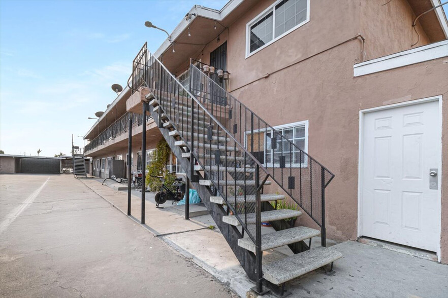 4436 Clara St, Cudahy, CA en venta - Foto del edificio - Imagen 3 de 4