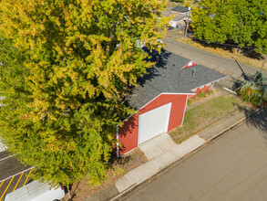 219 Umpqua St, Sutherlin, OR - VISTA AÉREA  vista de mapa - Image1