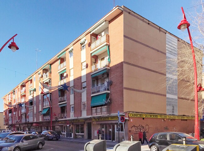 Más detalles de Calle Reina Victoria, 18, Parla - Edificio residencial​ en venta