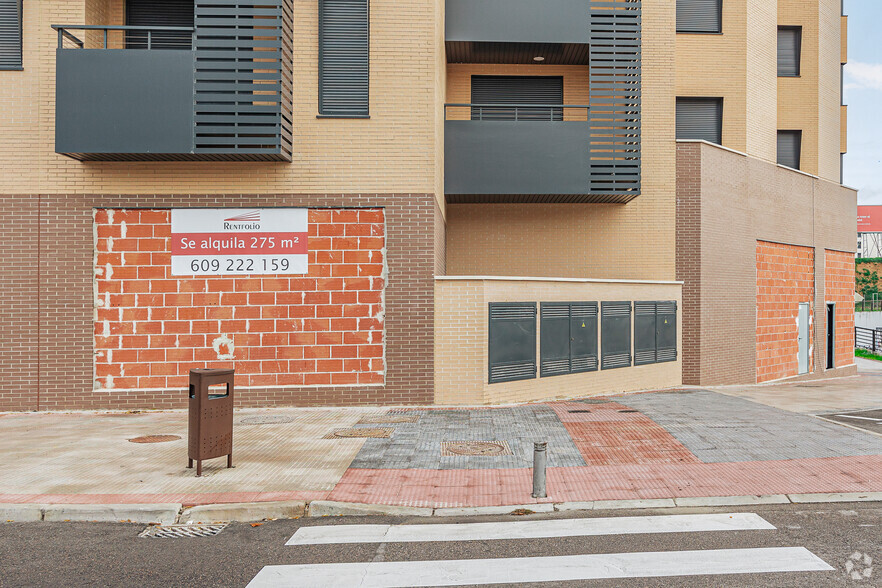 Avenida De Jorge Oteiza, 5, Torrejón De Ardoz, Madrid en alquiler - Foto del edificio - Imagen 3 de 4