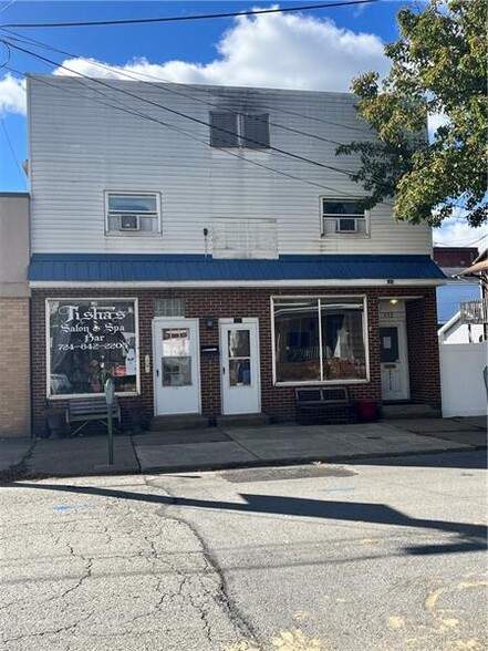 112 Main St, Leechburg, PA en venta - Foto del edificio - Imagen 1 de 2