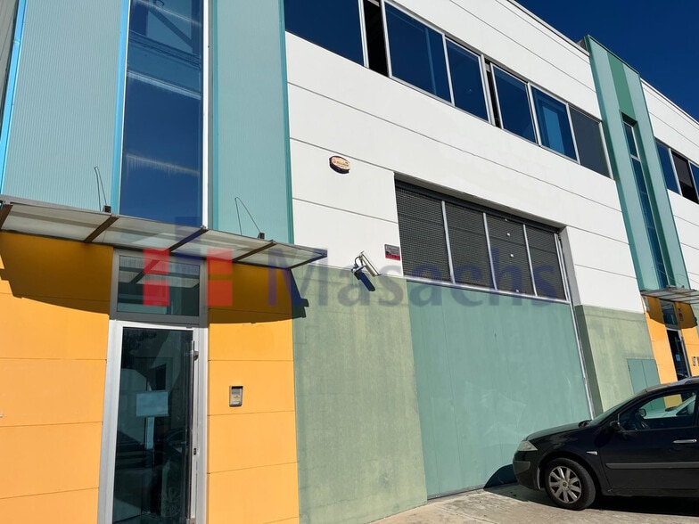 Nave en Badalona, Barcelona en venta - Foto del edificio - Imagen 2 de 16