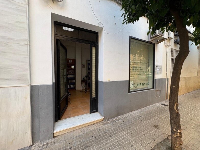 Local en Córdoba, Córdoba en venta - Foto del edificio - Imagen 3 de 10