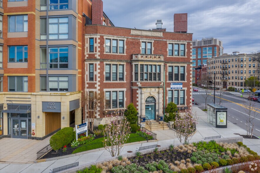 896 Beacon St, Boston, MA en alquiler - Foto del edificio - Imagen 2 de 9