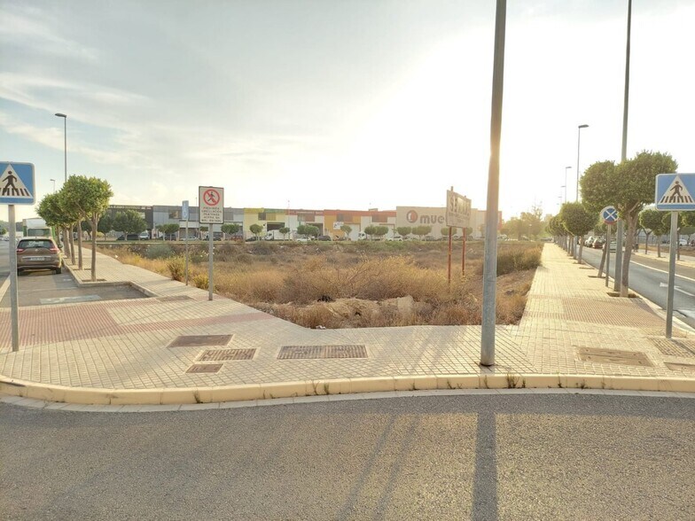 Terreno en El Ejido, Almería en venta - Foto del edificio - Imagen 3 de 5