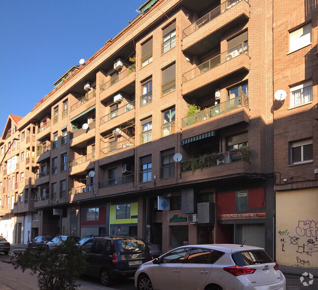 Calle Banderas de Castilla, 37, Talavera De La Reina, Toledo en alquiler - Foto del edificio - Imagen 1 de 4