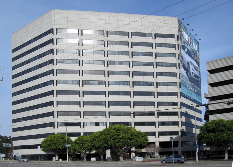 9800 S La Cienega Blvd, Inglewood, CA en alquiler - Foto del edificio - Imagen 1 de 6