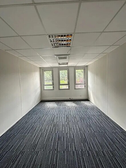 2 Rue Du 19 Mars 1962, Clichy en alquiler - Foto del edificio - Imagen 2 de 9