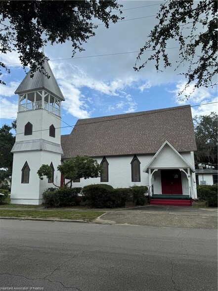 18-20 E Pleasant St, Avon Park, FL en alquiler - Foto del edificio - Imagen 2 de 9