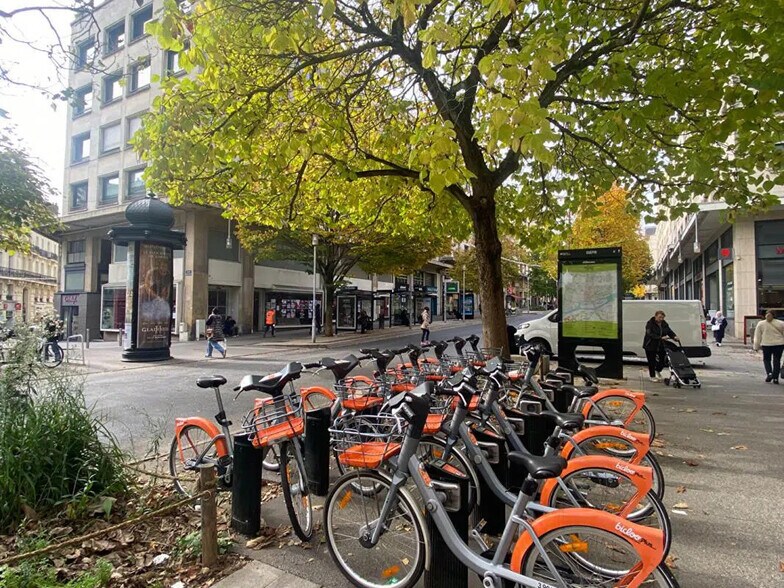 Local en Nantes en alquiler - Foto del edificio - Imagen 3 de 7