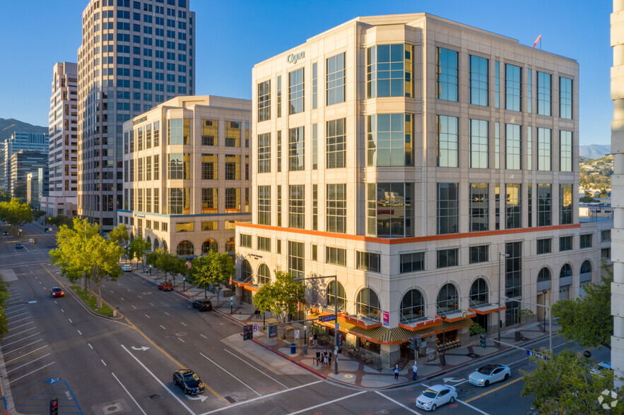 450 N Brand Blvd, Glendale, CA en alquiler - Foto del edificio - Imagen 1 de 2