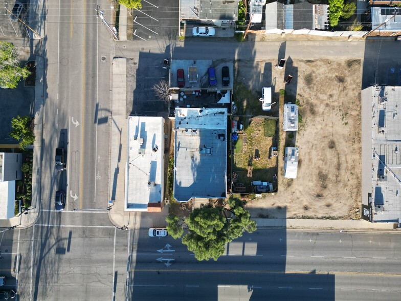 2105 F St, Bakersfield, CA en venta - Foto del edificio - Imagen 2 de 3