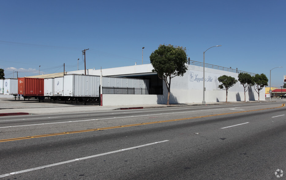 4095 Firestone Blvd, South Gate, CA en venta - Foto principal - Imagen 2 de 3