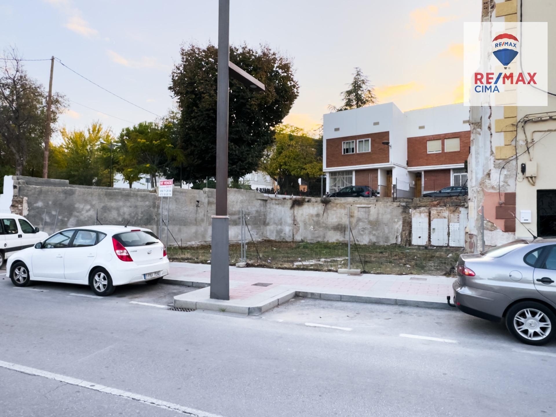 Jose, 51, Baza, Granada en venta Foto del edificio- Imagen 1 de 14