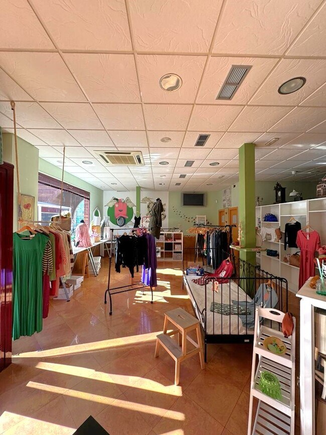 Más detalles de Local en alquiler