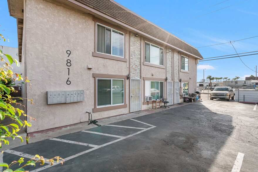 9816 Park St, Bellflower, CA en venta - Foto del edificio - Imagen 1 de 13