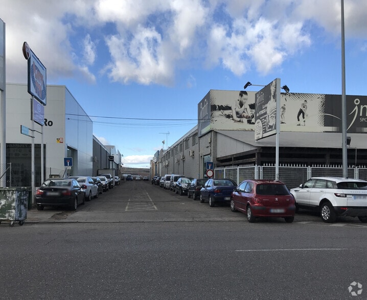 Nave en Toledo, Toledo en venta - Foto del edificio - Imagen 2 de 2