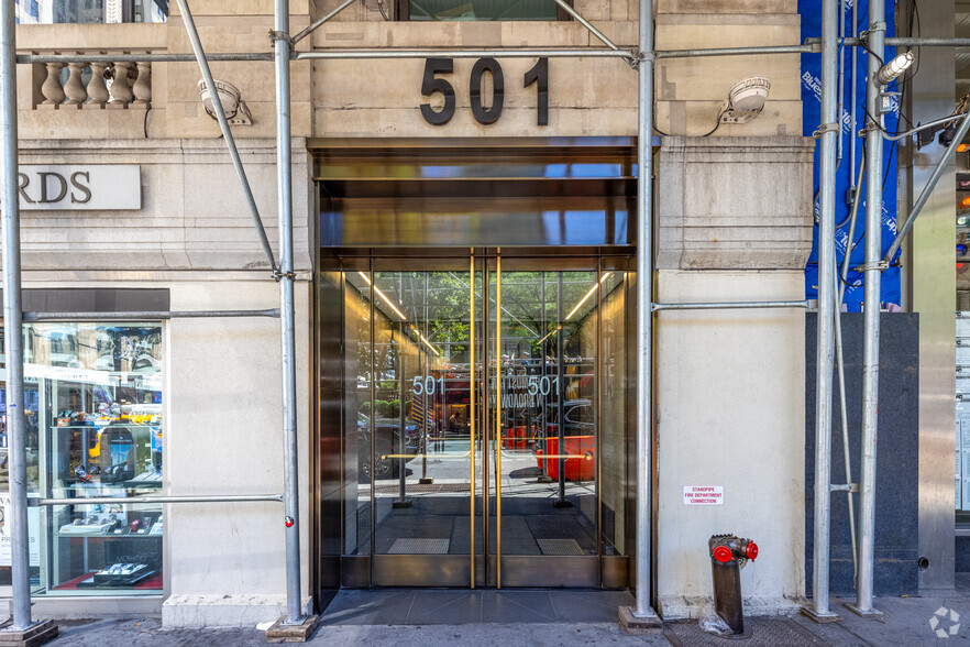 501 Fifth Ave, New York, NY en alquiler - Foto del edificio - Imagen 3 de 4