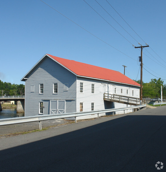 81 Water St, Catskill, NY en venta - Foto del edificio - Imagen 2 de 2