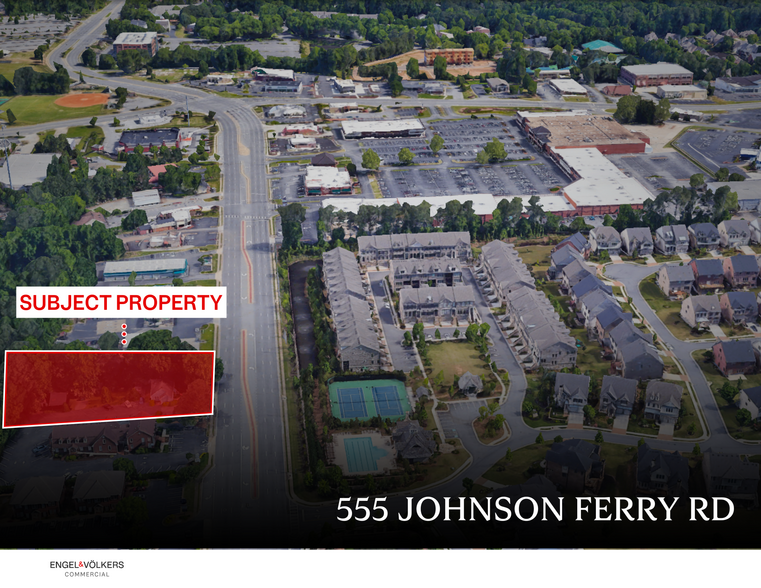 555 Johnson Ferry Rd, Marietta, GA en venta - Vista aérea - Imagen 2 de 5