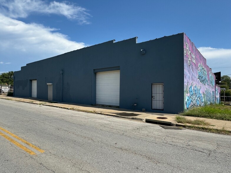 2125 Indiana Ave, Kansas City, MO en alquiler - Foto del edificio - Imagen 3 de 23