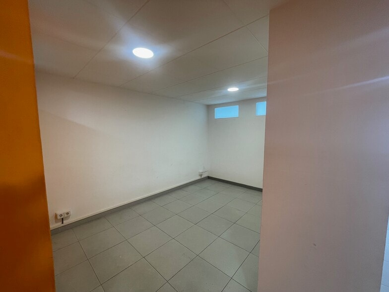 Oficina en Mataró, Barcelona en alquiler - Foto del edificio - Imagen 3 de 9