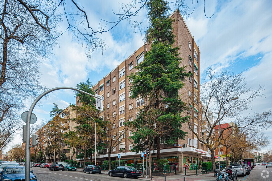 Espacio de coworking en Madrid, Madrid en alquiler - Foto del edificio - Imagen 2 de 2