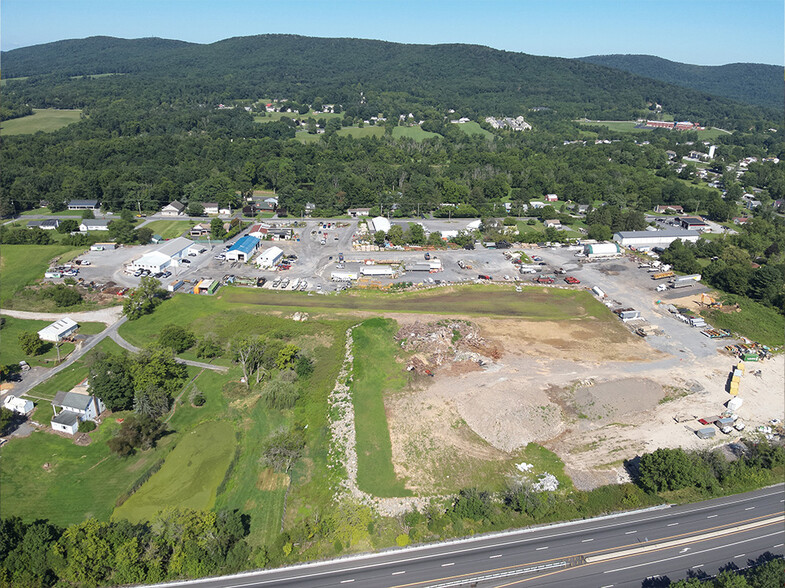 717 Range End Rd, Dillsburg, PA en alquiler - Foto del edificio - Imagen 3 de 8