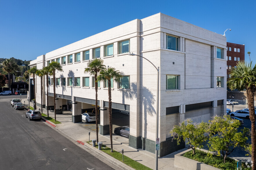 13949 Ventura Blvd, Sherman Oaks, CA en alquiler - Foto del edificio - Imagen 2 de 17