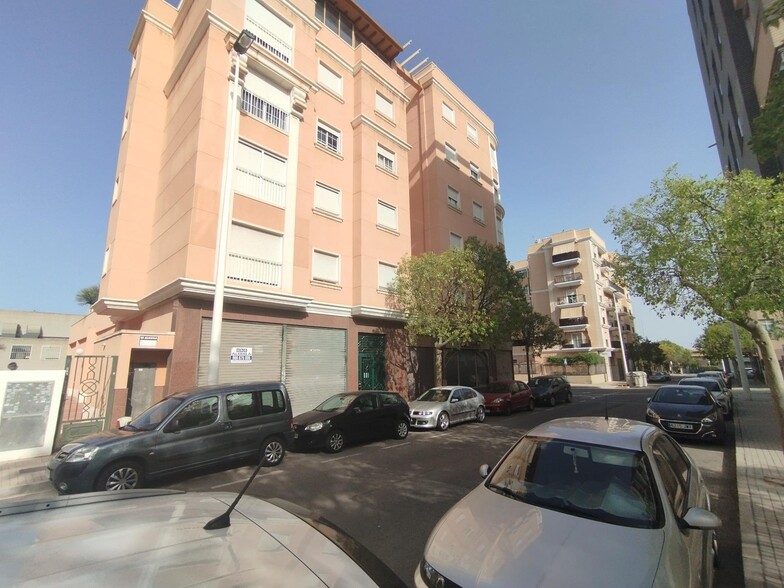 Carrer Baltasar Brotons García, 5, Elche, Alicante en alquiler - Foto del edificio - Imagen 3 de 26
