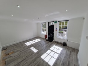 5-6 Church St, Twickenham en venta Foto del interior- Imagen 2 de 3