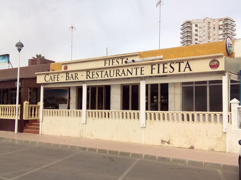Local en San Javier en venta - Foto del edificio - Imagen 1 de 24