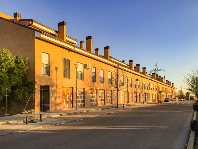 Más detalles de Avenida Natividad, 33, San Martín de la Vega - Edificio residencial​ en venta