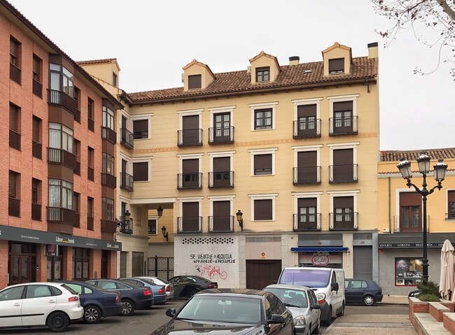 Más detalles de Plaza España, 20, Torrijos - Edificio residencial​ en venta