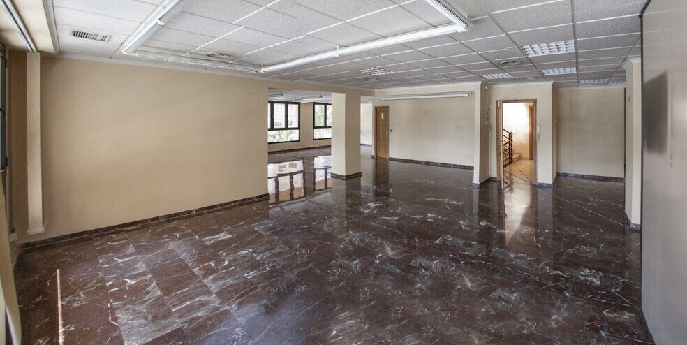 Oficina en València, Valencia en alquiler - Foto del edificio - Imagen 2 de 30