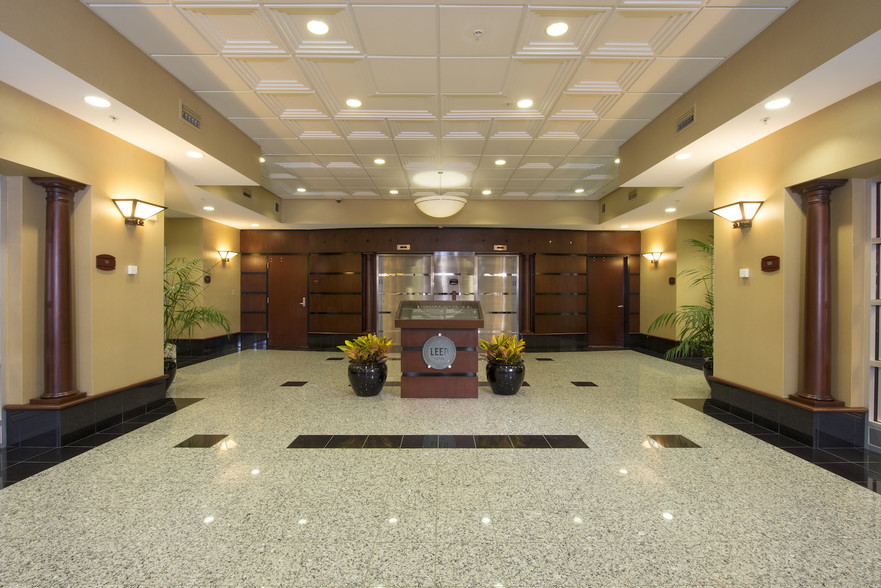 501 Fairmount Ave, Towson, MD en alquiler - Lobby - Imagen 3 de 3