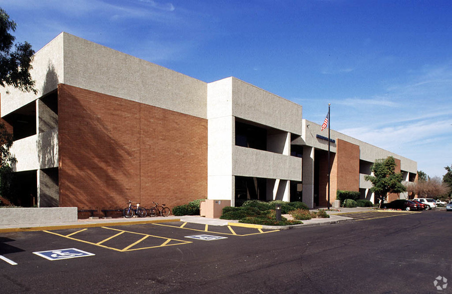 64 E Broadway Rd, Tempe, AZ en alquiler - Foto del edificio - Imagen 2 de 15