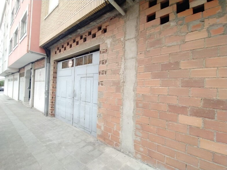 Local en Narón, La Coruna en venta - Foto del edificio - Imagen 2 de 5