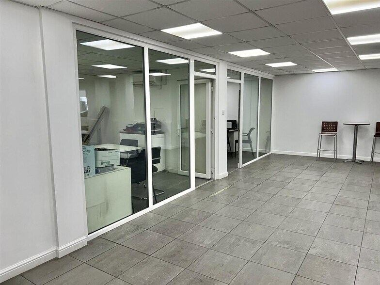 139 West Rd, Westcliff On Sea en venta - Foto del interior - Imagen 2 de 15