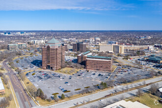 7300 College Blvd, Overland Park, KS - vista aérea  vista de mapa - Image1