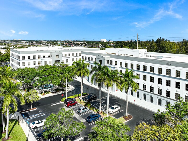 2700 N Military Trl, Boca Raton, FL en alquiler - Foto del edificio - Imagen 2 de 8