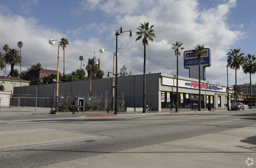 6125 Hollywood Blvd, Los Angeles, CA en alquiler - Foto del edificio - Imagen 3 de 6