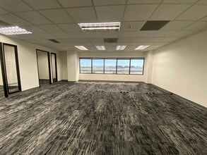 5757 W Century Blvd, Los Angeles, CA en alquiler Foto del interior- Imagen 1 de 6