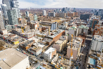 111 Queen St E, Toronto, ON - VISTA AÉREA  vista de mapa