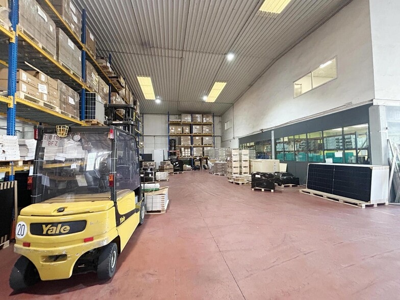 Nave en Móstoles, Madrid en venta - Foto del edificio - Imagen 3 de 20