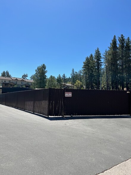 735 Stocker Rd, Big Bear Lake, CA en venta - Foto del edificio - Imagen 3 de 6